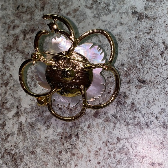 Pin - Picture 3 of 3